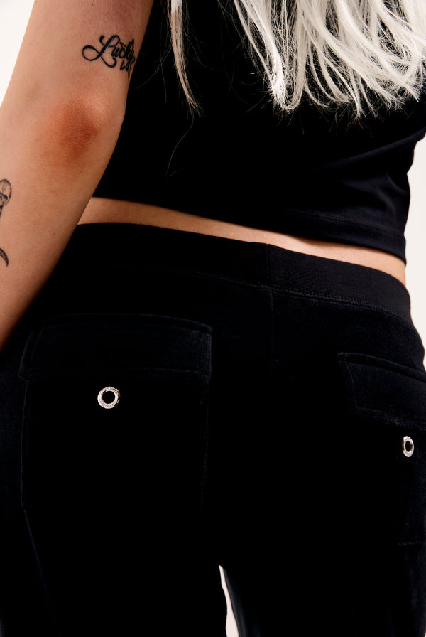 BLACK JUICY ANGEL OG STRAIGHT LOW RISE PANT