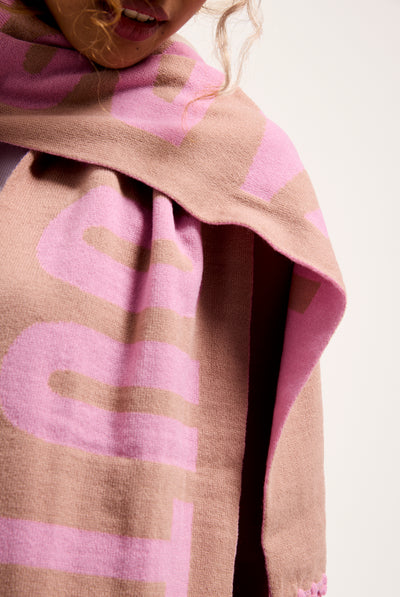 BEGONIA PINK / WARM TAUPE CONTRAST FOOTBALL SCARF