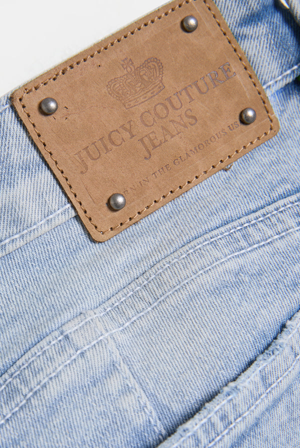 LIGHT WASH LOW RISE DENIM BOOTY SHORT