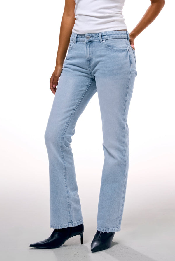 LIGHT WASH DOG CREST BOOTCUT JEANS