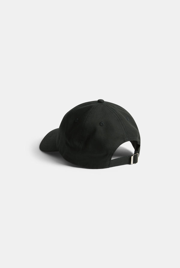 Displays a Black 'Juicy' branded Dog crest baseball cap 