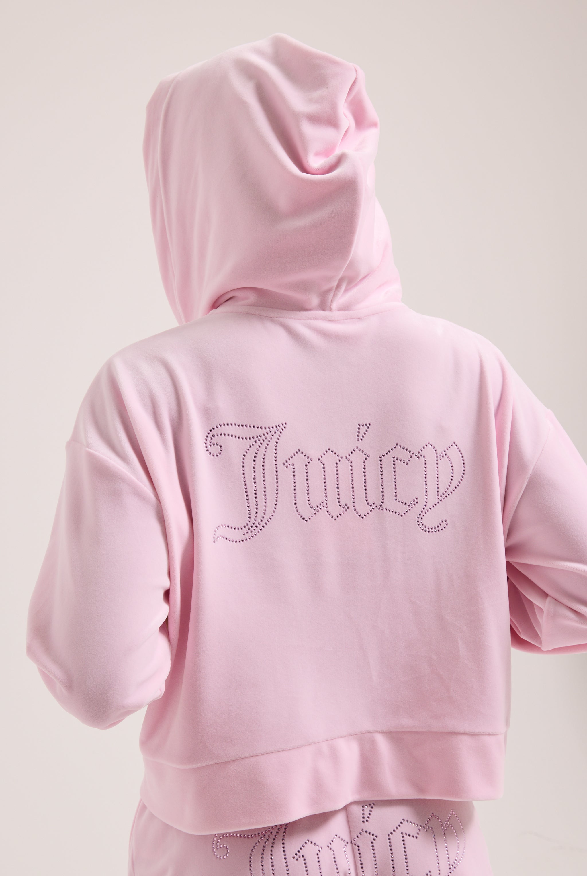 ICCLE_OUTLINE_CROPPED_HOODIE-