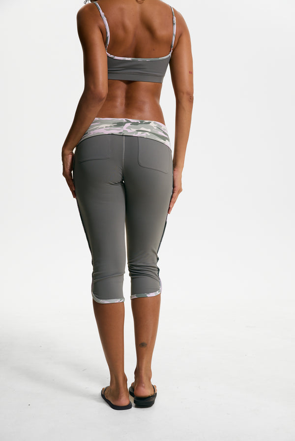 Thyme Sport Contrast Capris