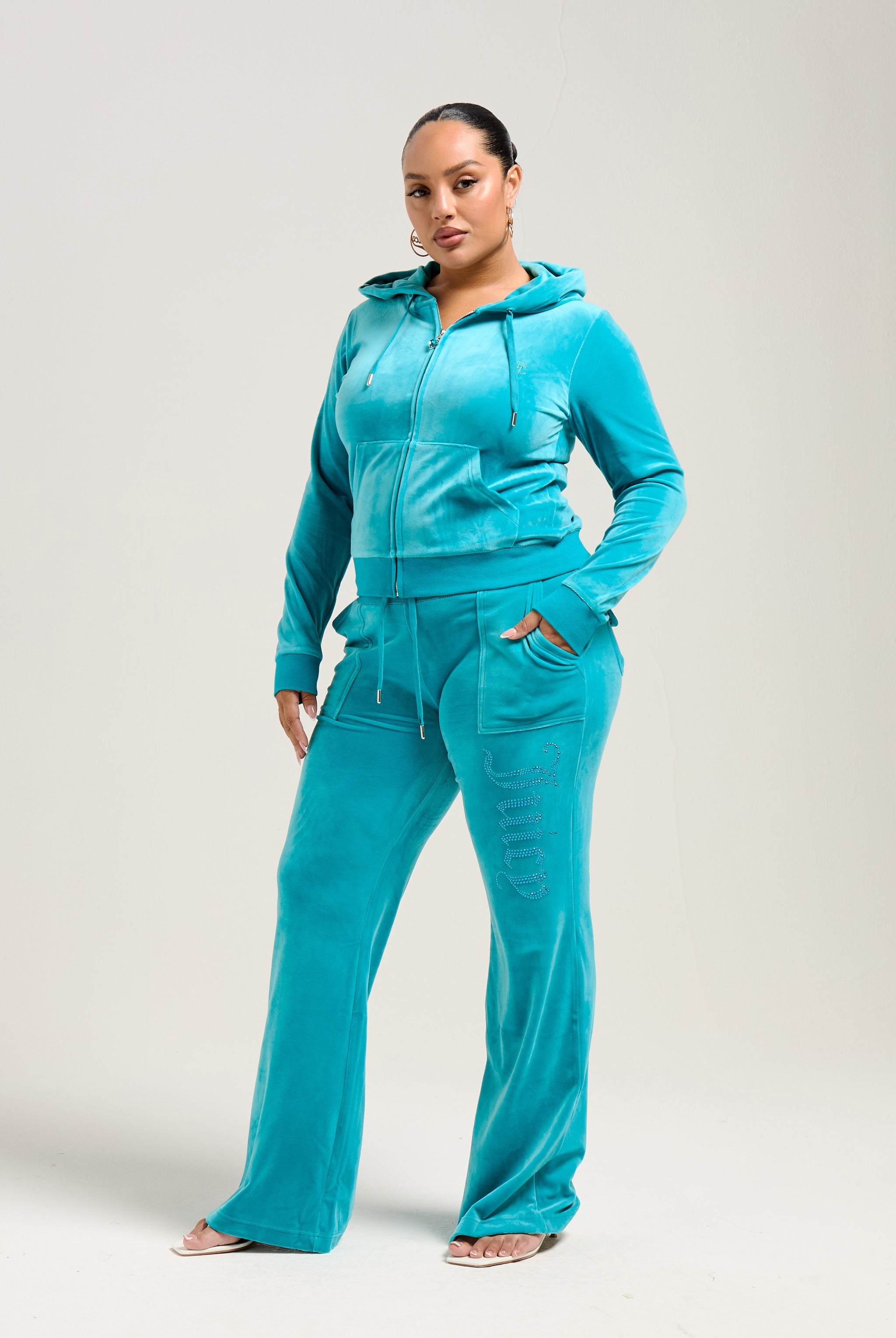 BISQUEY BAY LOW RISE JEWELLED CLASSIC VELOUR TRACK PANT Juicy Couture UK