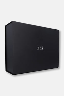 Displays the 'Juicy Couture' Gift Wrapping packaging 