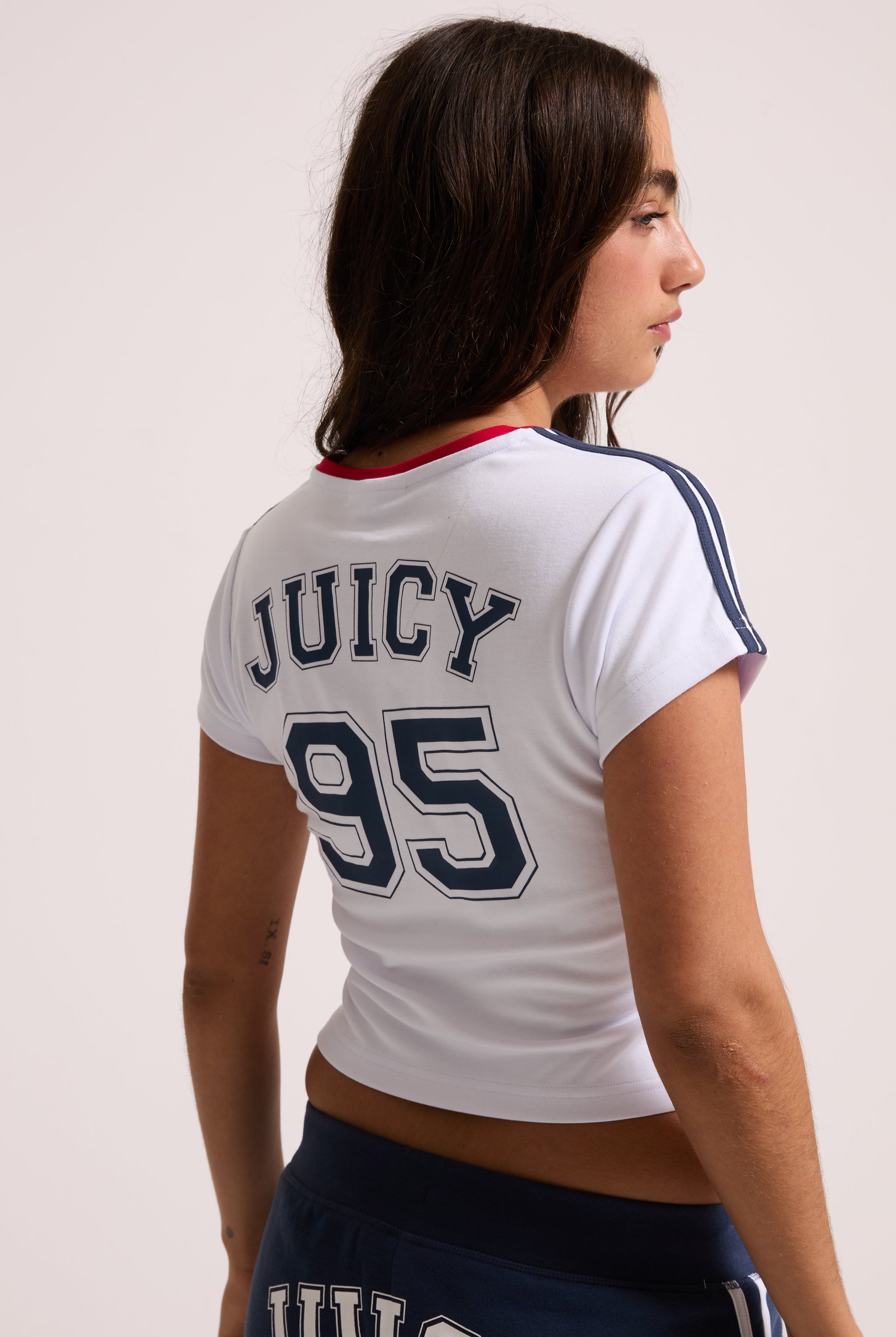 juicy WHITE JUICY WAG V NECK TSHIRT – Juicy Couture UK