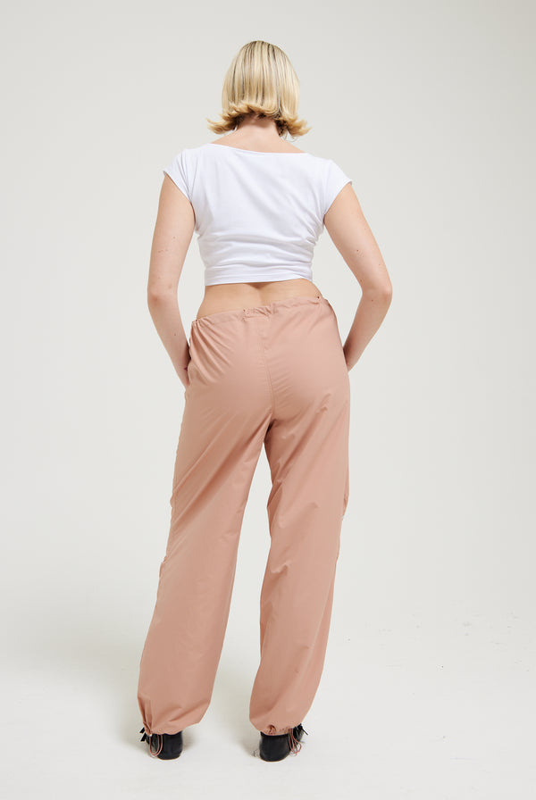 CAFÉ AU LAIT DIAMANTÉ PARACHUTE PANTS