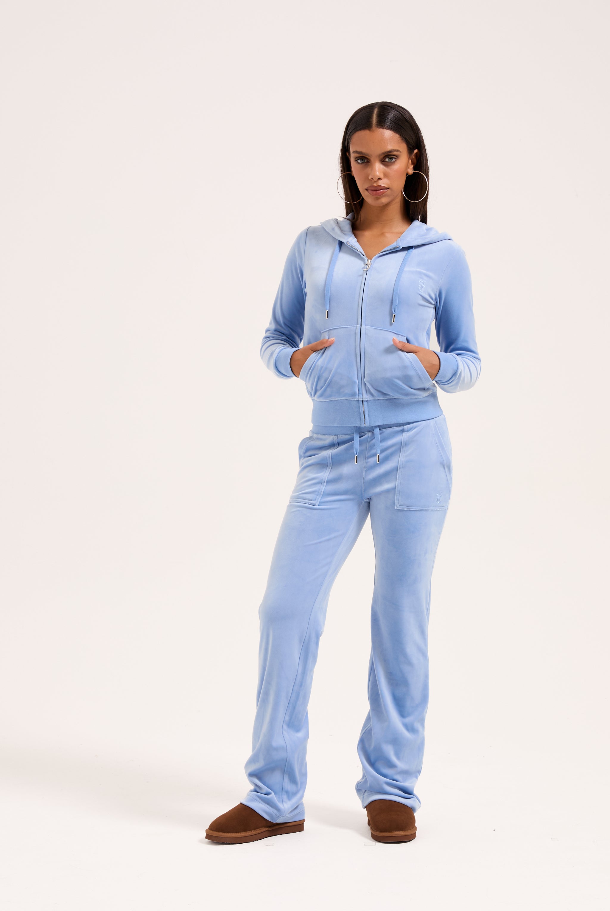 DELLA ROBIA CLASSIC VELOUR ROBERTSON HOODIE – Juicy Couture UK
