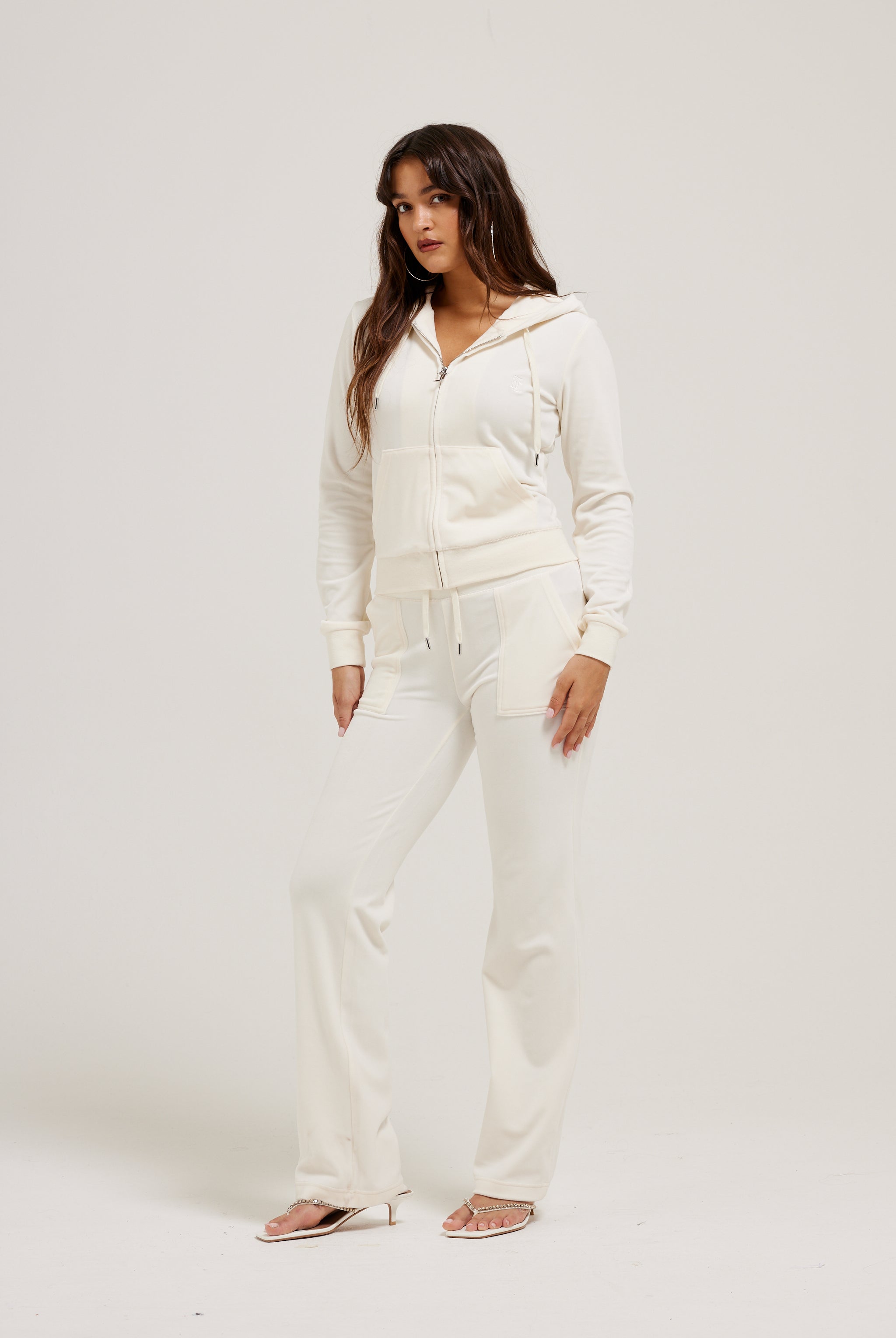 CREAM CLASSIC VELOUR ROBERTSON HOODIE – Juicy Couture UK