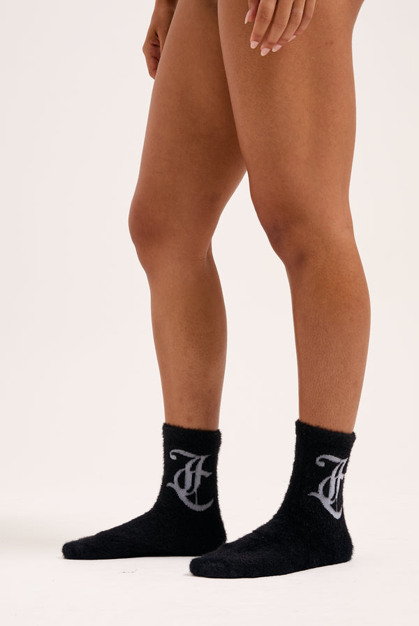 SEASONAL FLUFFY SOCKS 2 PACK