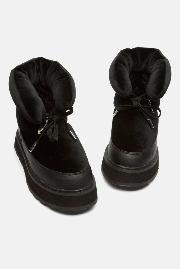 BLACK ULTRA VELOUR ALPINE BOOT
