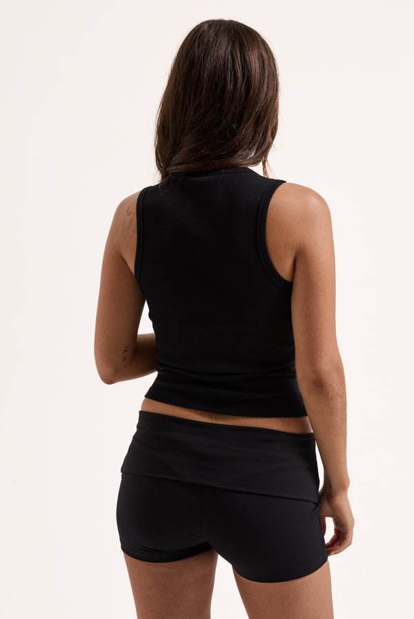 BLACK RIBBED OUTLINE DIAMANTE RACER VEST