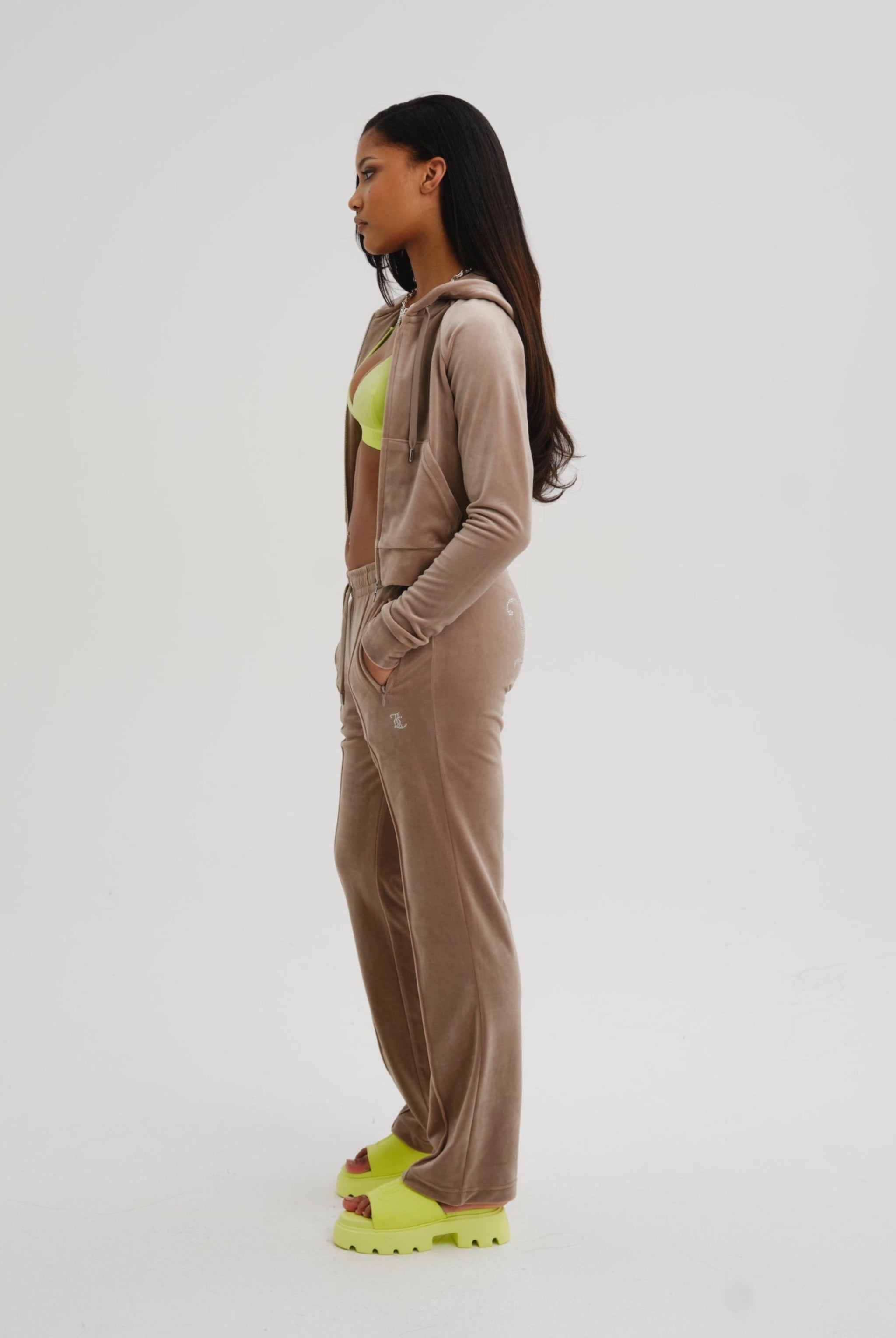 Juicy couture best sale velour tracksuit bottoms